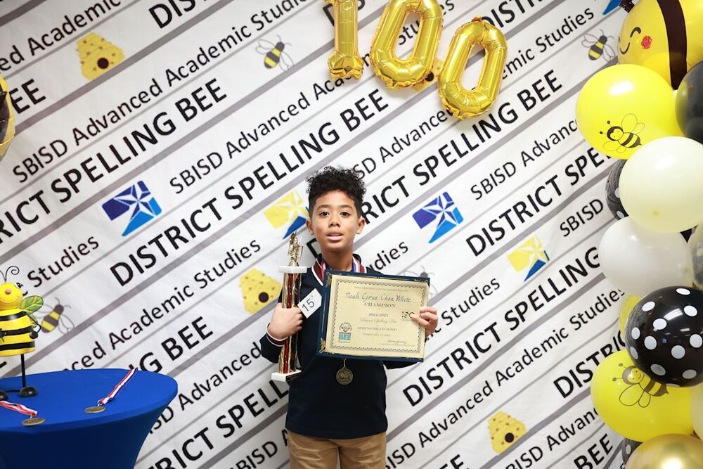 Noah Cyrus Spelling bee