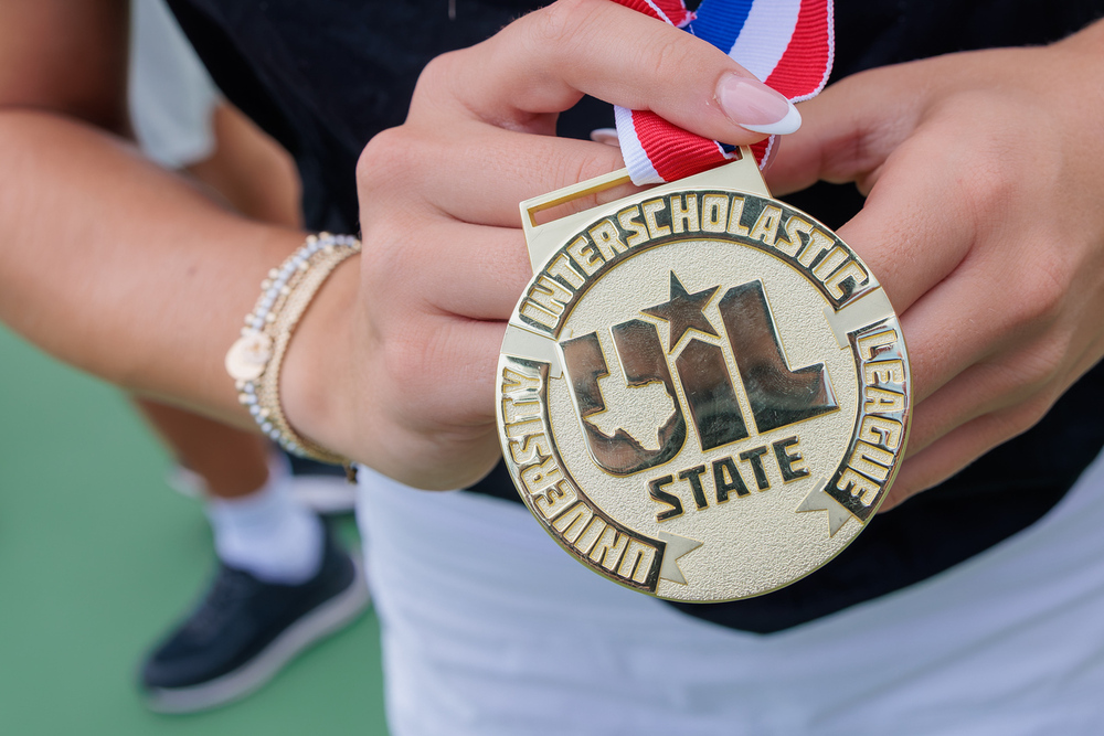 UIL medal Team of the Week for Memorial High School Tennis