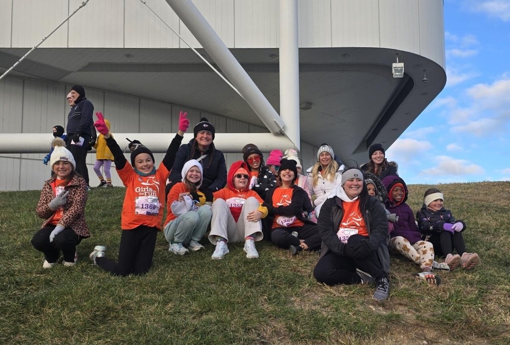 Girls on the Run Group 5K photo