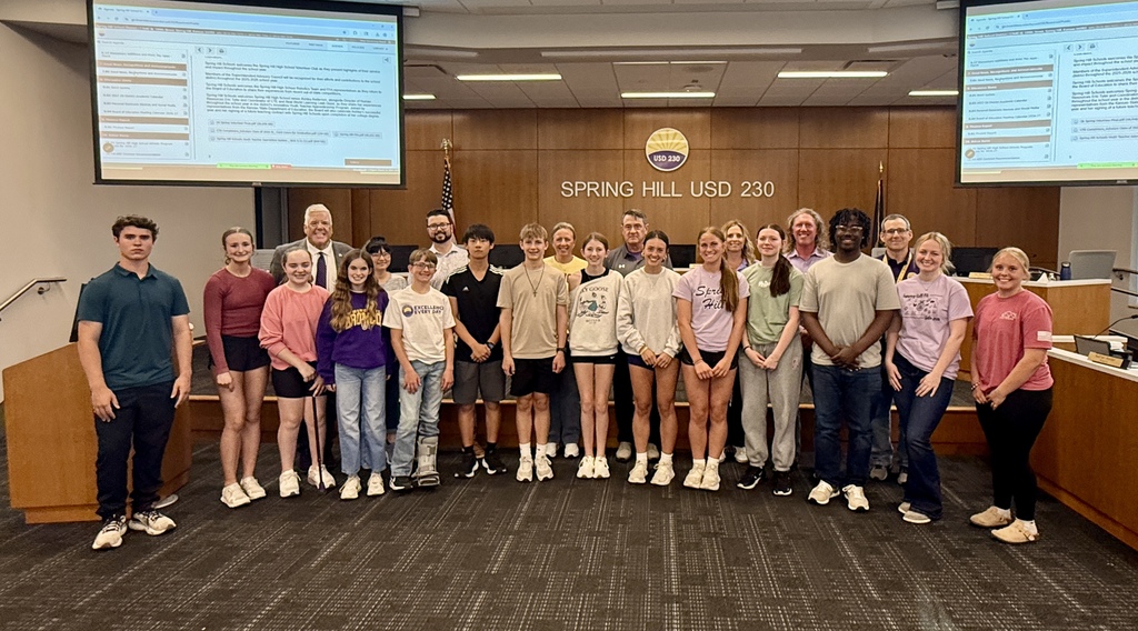 Superintendent Advisory Council students at May 11 BOE Meeting