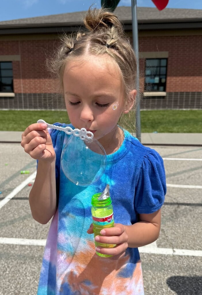 2nd Grade Celebrations - bubbles