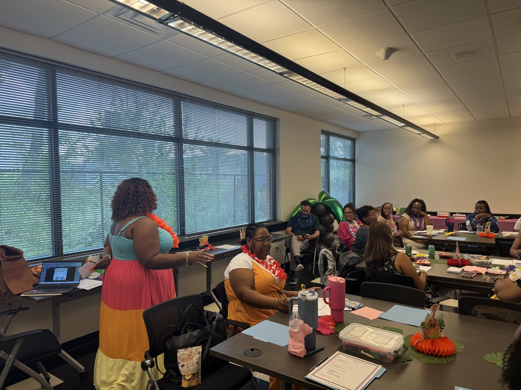 "Tropical Retreat Vibes: