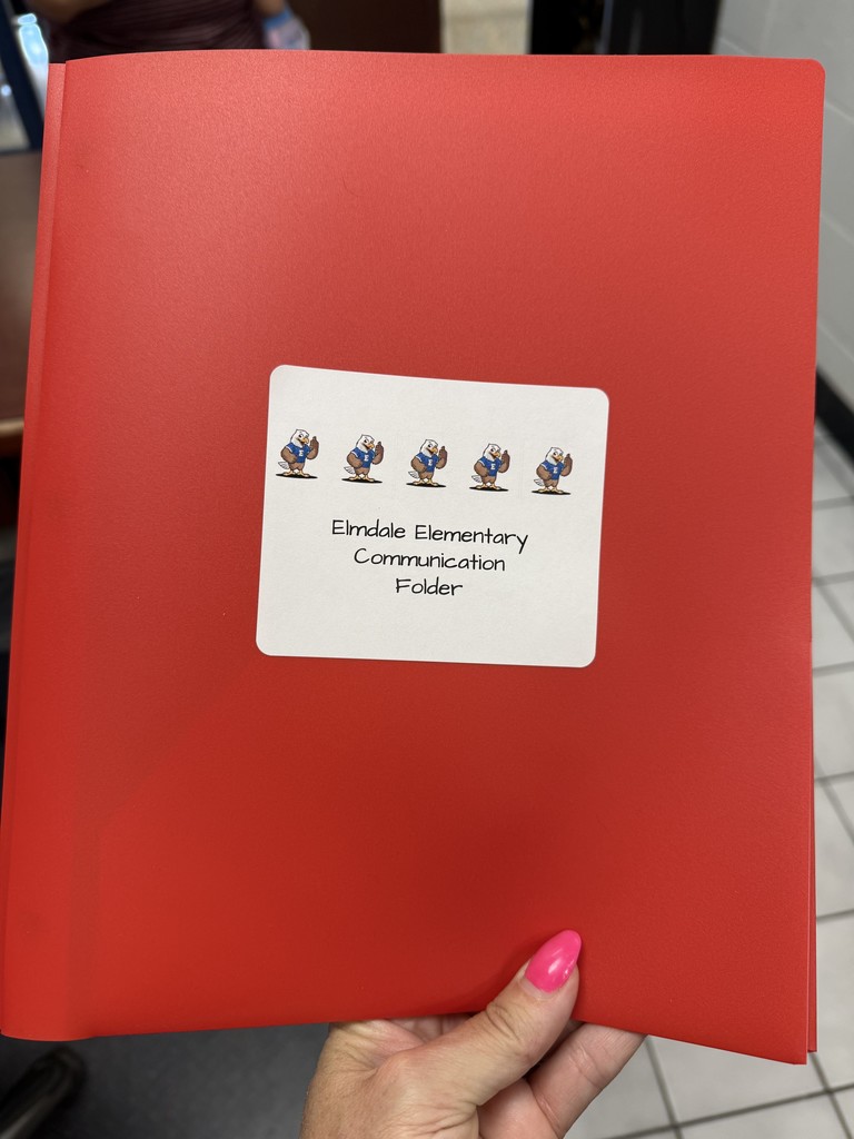 Our new Tuesday folders!  Be on the lookout.  ¡Nuestras nuevas carpetas de los martes! ¡Estén atentos!