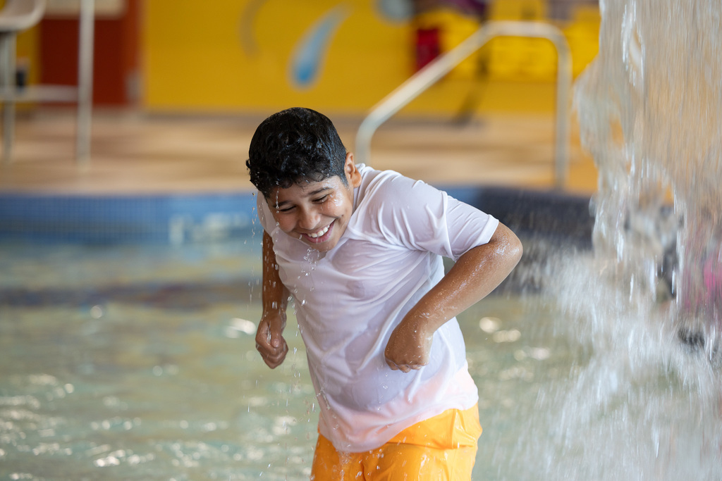 Big thanks to the Jones Center for partnering with Jones Elementary! 🙌 Their 3rd graders received swim assessments, and those who need a little extra help will get FREE swim lessons. 🏊💙 Parson Hills 3rd graders will join later this semester—can’t wait! #SpringdaleFamily