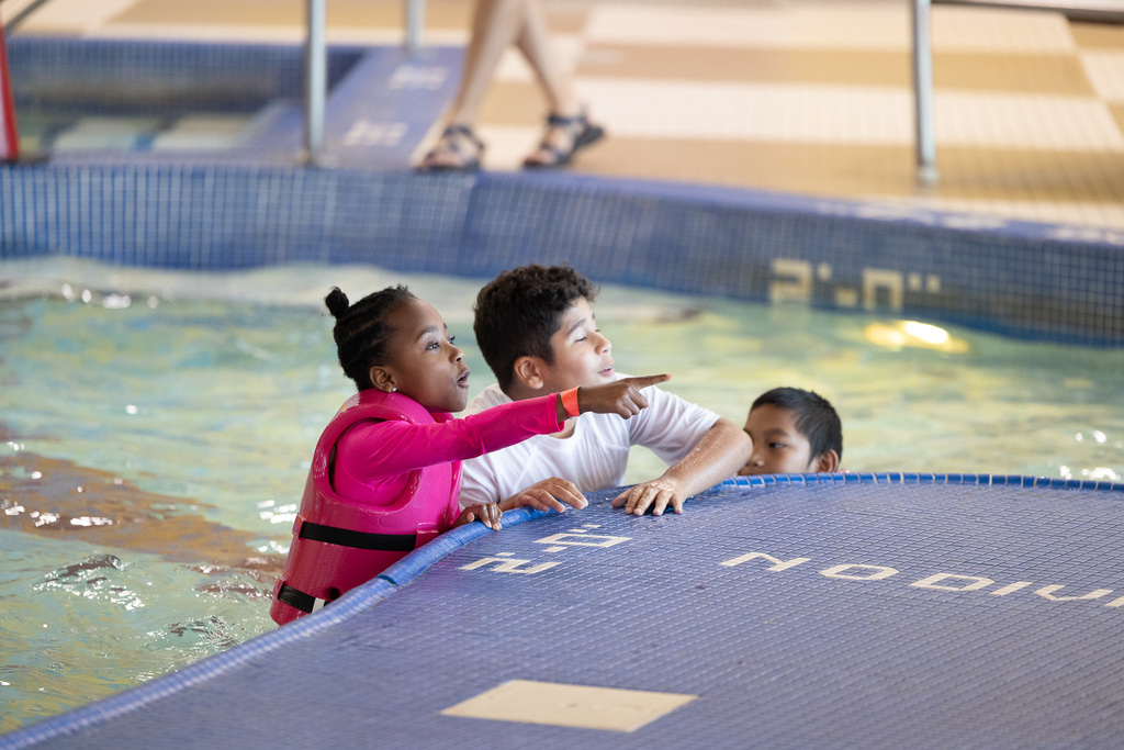 Big thanks to the Jones Center for partnering with Jones Elementary! 🙌 Their 3rd graders received swim assessments, and those who need a little extra help will get FREE swim lessons. 🏊💙 Parson Hills 3rd graders will join later this semester—can’t wait! #SpringdaleFamily