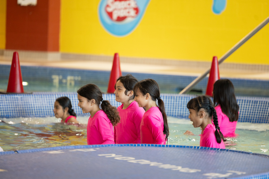 Big thanks to the Jones Center for partnering with Jones Elementary! 🙌 Their 3rd graders received swim assessments, and those who need a little extra help will get FREE swim lessons. 🏊💙 Parson Hills 3rd graders will join later this semester—can’t wait! #SpringdaleFamily