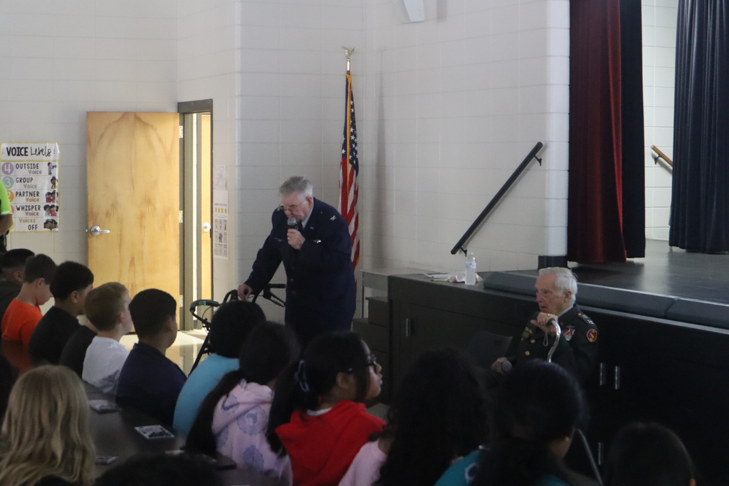 Capt Clifford Mosier, USA (Ret), and COL Frank Long speaking to 5th grade students