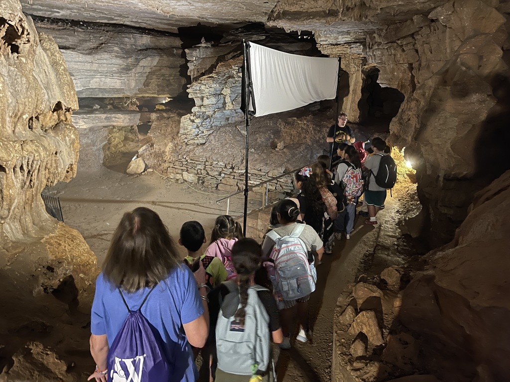 Walker Elementary students at the Old Spanish Treasure Cave