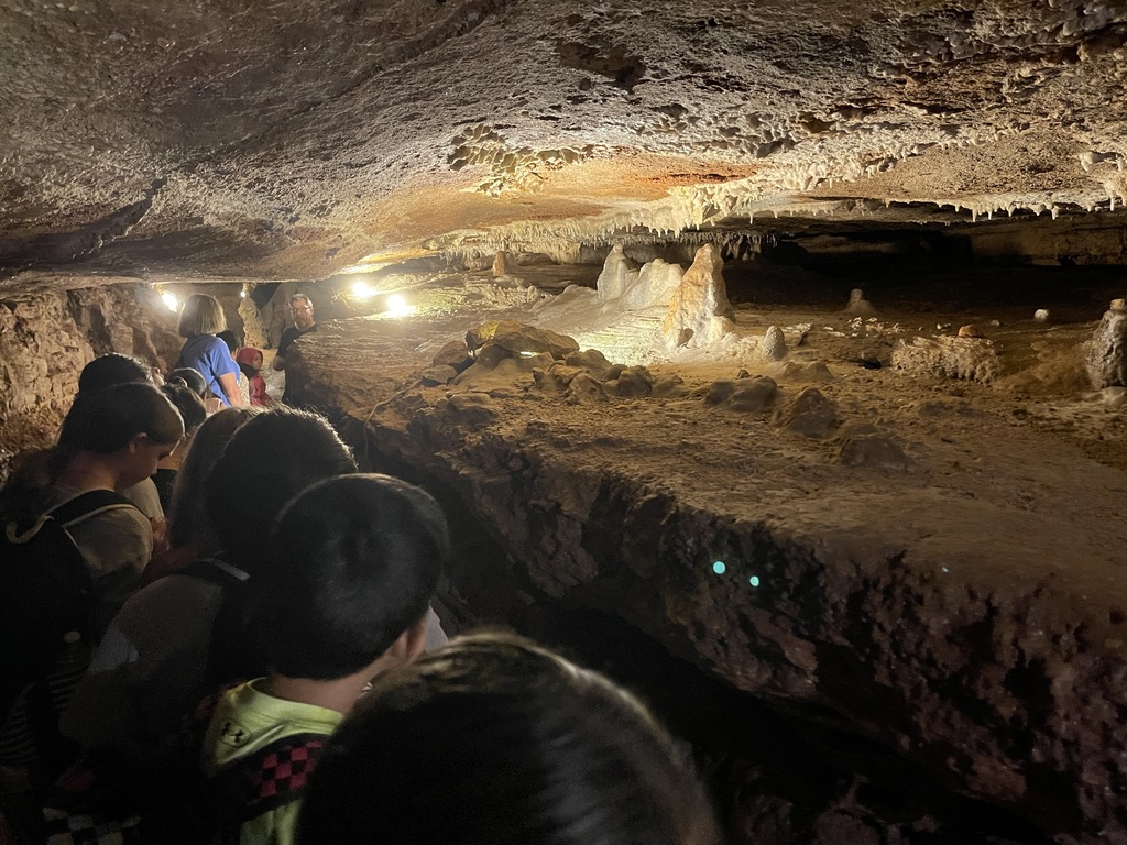 Walker Elementary students at the Old Spanish Treasure Cave