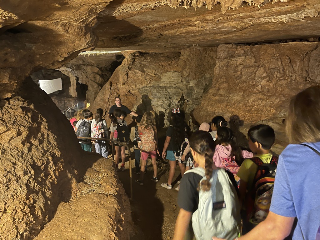 Walker Elementary students at the Old Spanish Treasure Cave