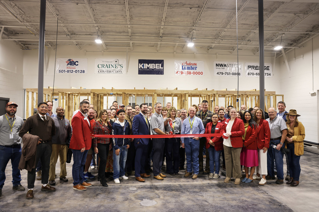 🚀 Advanced Learning Takes Center Stage! The opening of the new Springdale Public Schools Industrial Arts Annex is a major win for our students! This morning's ribbon cutting celebrated the transformation of the former Lock Supply building into a state-of-the-art, 17,528 sq. ft. educational facility.  🔨We are successfully implementing a hub-and-spoke model that centralizes high-tech, specialized training in mechanical, electrical, and plumbing for 200 students daily.  This means: ✔Students from across the district train together. ✔Integrated concurrent college credit. ✔Opportunities for youth apprenticeships. This $3.5 million investment showcases our commitment to advanced scientific education and ensuring every student has a pathway to success.  #SpringdaleFamily #SpringdaleExcellence #IndustrialArtsAnnex #SpringdaleEducation #CareerPathways #springdalearkansas 