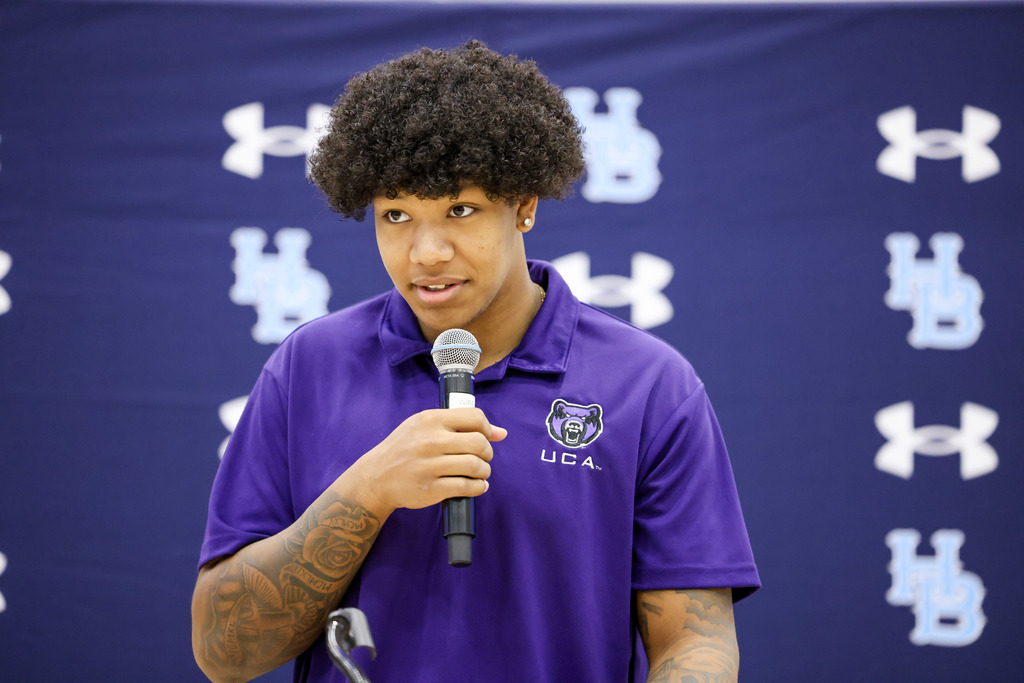 10 incredible student-athletes from Don Tyson School of Innovation, Har-Ber High School, and Springdale High School officially signed to play college sports today! 🏆✨ From early morning practices to those big game-day wins, these legends have put in the work. Now, it’s time to watch them take over at the next level! We aren't just fans—we’re proud. 💪 🔗 Learn More Here: https://app.smore.com/n/u5e7s Drop a "CONGRATS!" in the comments to cheer on our newest college athletes! 👇🎉 #SpringdaleFamily #northwestarkansas #Arkansas #springdalearkansas #collegefootball #footballseason #MVP