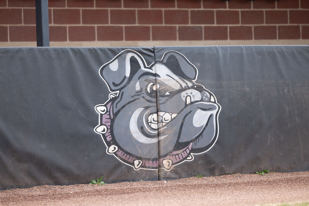 The Springdale High School Bulldogs Baseball are taking over Arvest Ballpark Monday, March 9th, to face off against Rogers Heritage!  When: Monday, March 9th Gates Open: 5:30 PM Where: Arvest Ballpark -- Northwest Arkansas Naturals  🎟 TICKETS: https://www.milb.com/northwest-arkansas/events/arvest-ballpark-classic  #SpringdaleFamily #Arkansas #SpringdaleAR #NWAArkansas #HighSchoolBaseball