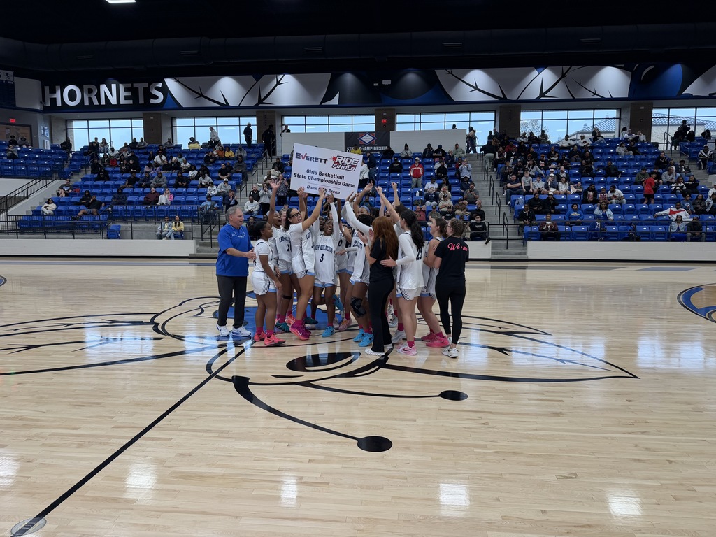🏀 STATE CHAMPIONSHIP BOUND! 🏀  Congrats to the Har-Ber Lady Wildcats! 🐾 They take on NLR for the 6A State Title on March 14 at 6 PM at Bank OZK Arena. Let's bring that trophy home to Springdale! 🏆  📺 Watch live: https://www.arkansastv.gov/sports