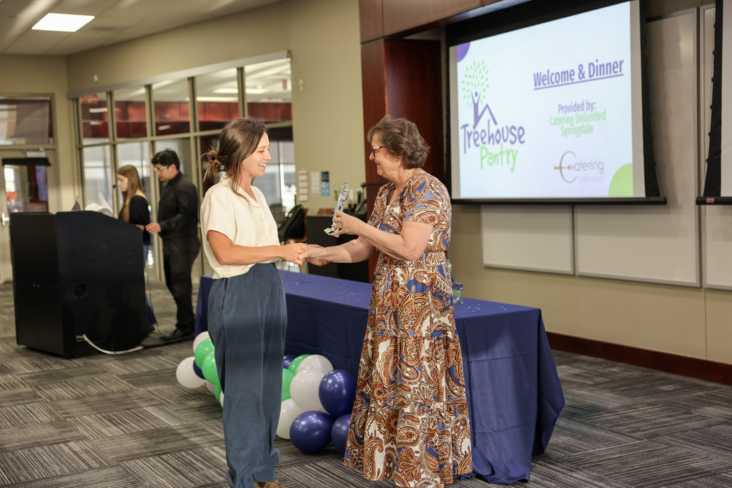 What an incredible night at the Treehouse Pantry Award Banquet! 🌟 It was an honor to celebrate the hard work and dedication of those making a real difference in our community and school district.  A special shoutout to the students who hosted the evening! Thank you to all our guests and partners for your unwavering support of the Treehouse Pantry. 🌳❤️  #SpringdaleFamily #CommunityImpact #TreehousePantry #SpringdaleSchools