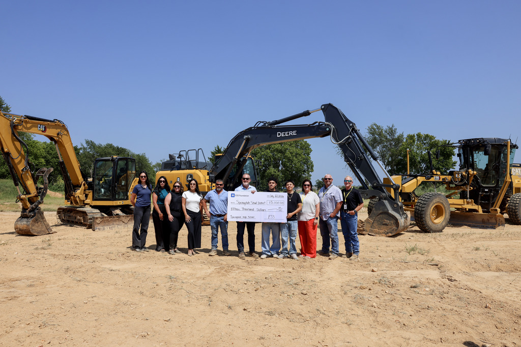 A huge #SpringdaleFamily shoutout to Emery Sapp & Sons for their incredible $15,000 donation to our Heavy Equipment Operator Training Program! 🏗️✨   This high-impact program gives our high school students the real-world skills, safety training, and hands-on experience needed to jump straight into high-demand, high-paying careers right out of graduation! 🛠️💼  Investments like this empower our students to build bright, successful futures. Want to be part of a district that prepares students for life after graduation? Come grow with the #SpringdaleFamily! 🌟 www.sdale.org  #SpringdaleFamily #BuildingTheFuture #CareerAndTechnicalEducation #CommunityPartners