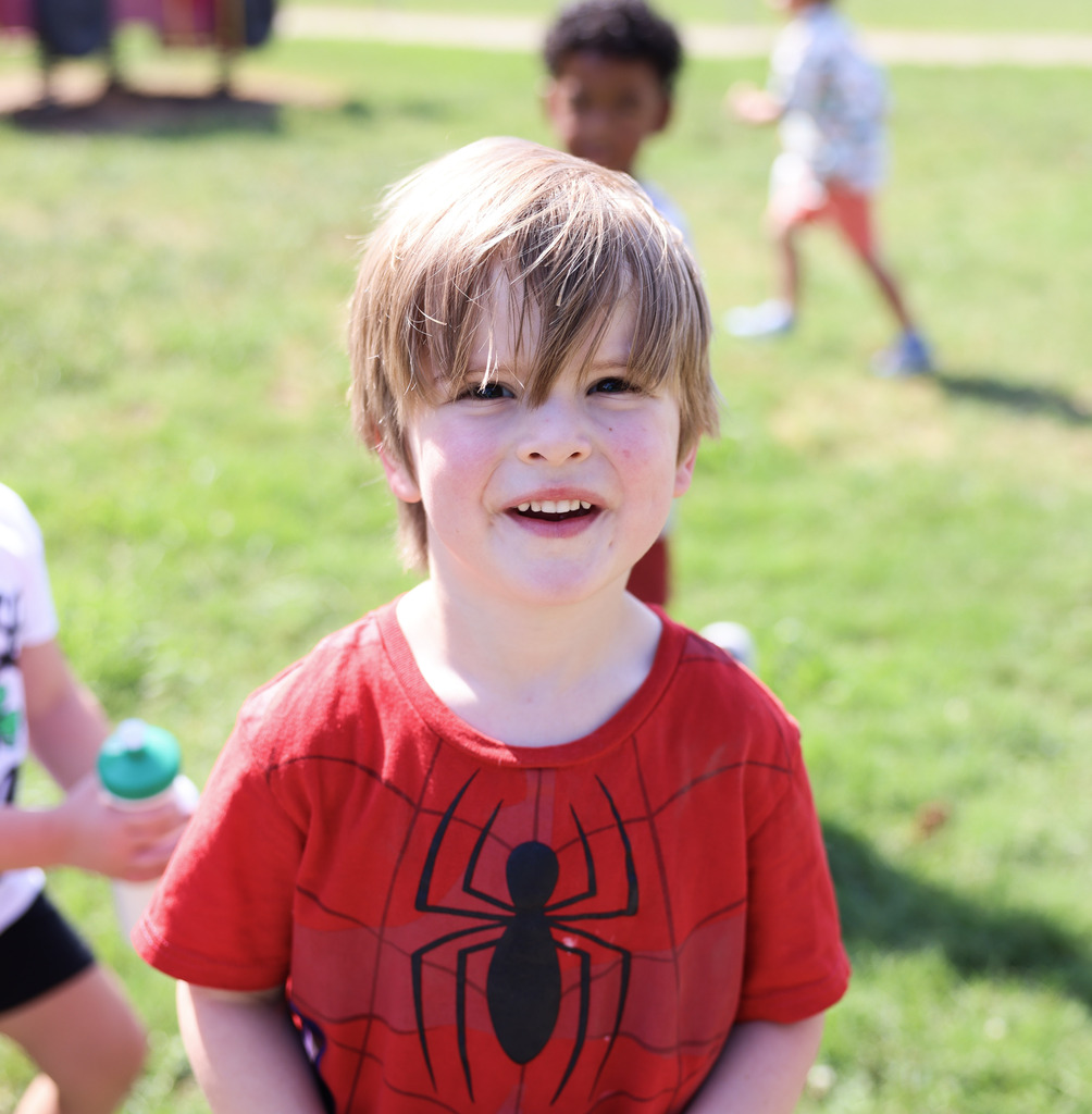 #SpringdaleFamily, we had such an amazing first week back to school! 🔔🎉  From big first-day smiles to new friends in the classroom, the excitement across the district was unmatched! 📚✨  Swipe through to see a few of our favorite moments from around the district! 📸👇  Thank you to our students, staff, and families for an incredible start. We are so proud of our entire #SpringdaleFamily as we learn and grow together! ❤️🏫🚀   #SpringdaleSchools #NorthwestArkansas #NWA #backtoschool 
