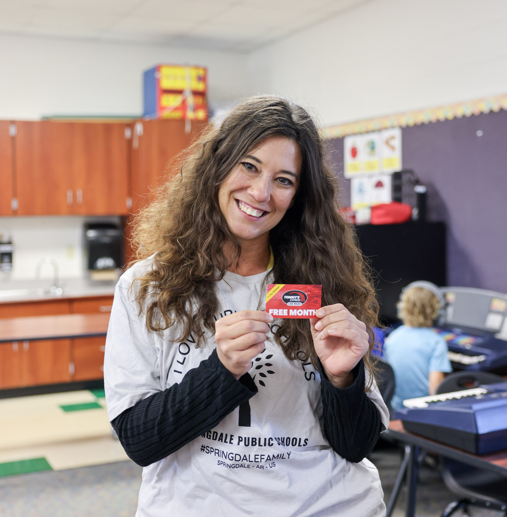 #SpringdaleFamily, we are so excited to kick off the school year by celebrating our first 2026–2027 Springdale Spotlight winner, Sarah Busch! 🍎🎵  As @monitormallards music teacher, Sarah is bringing hands-on creativity to the classroom and giving students an unforgettable start to the year. From exploring xylophones to building teamwork, her room is a place where every student thrives.  Check out the video here: https://www.facebook.com/share/v/1bZgJdi65y/  Learn more about Sarah's story here: https://app.smore.com/n/e6kzg  Way to go, Sarah! We are so proud to have your leadership and spirit in our #SpringdaleFamily. 🌟  A big thank you to all of our community sponsors, including @tommys_express, for supporting our teachers and students! 🚗✨  #SpringdaleFamily #SpringdaleSchools #MonitorElementary #SpringdaleAR #NWA #NorthwestArkansas #NWAEducation #MusicEducation