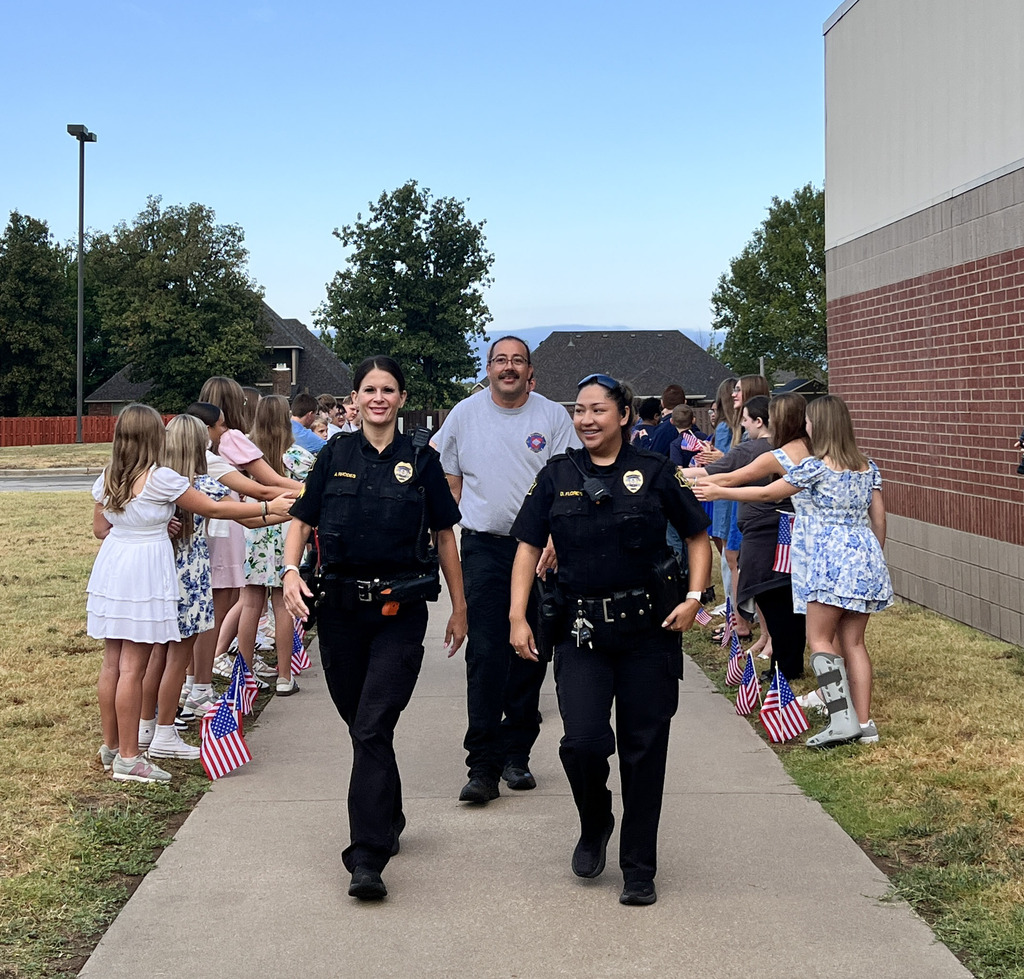 Today, our #SpringdaleFamily honors the fallen and the brave first responders of September 11. From First Responder Breakfasts to classroom discussions across our district, our students and staff took time today to remember those who served, sacrificed, and brought our nation together. #SpringdaleAR #SpringdalePublicSchools #NorthwestArkansas #NWA #NeverForget #911Remembrance