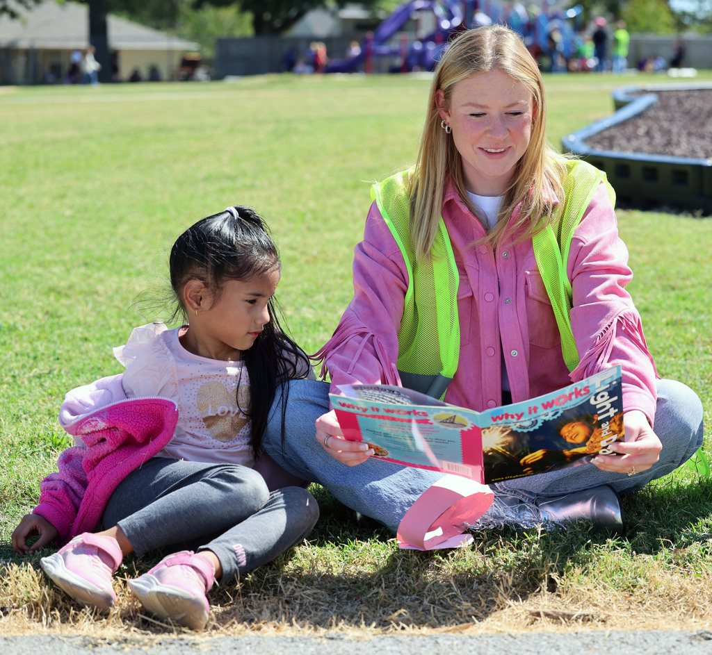 Hats off to our amazing readers! 🤠🧢 We had a fantastic time at Walker Elementary’s annual Read and Snack on the Track event! This year’s theme honored the incredible Dolly Parton, and our students showed up in style wearing all kinds of fun hats and boots while celebrating the joy of reading. A huge thank you to our students, staff and volunteers who made this favorite tradition such a success. Keep reading big and dreaming bigger!