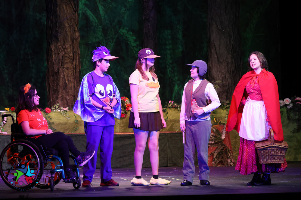 GMS STUDENTS IN PLAY