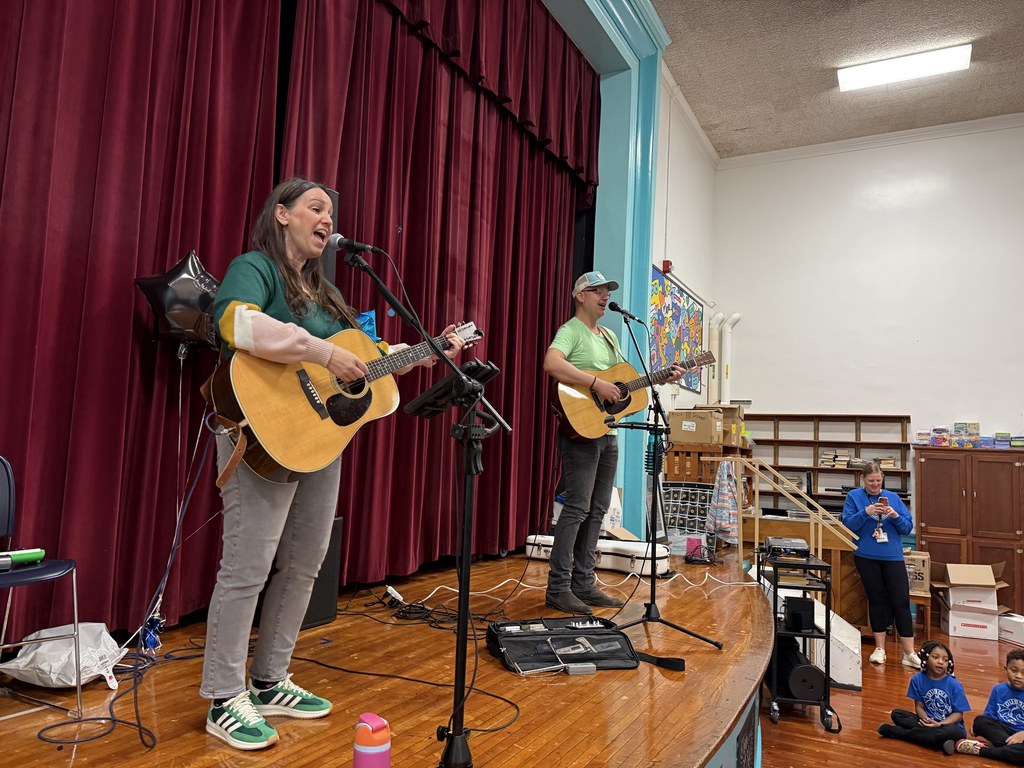 tater tots in action