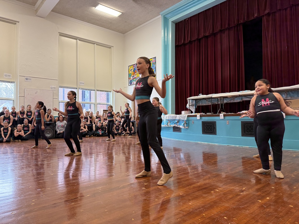 Studio M Visits Dubois