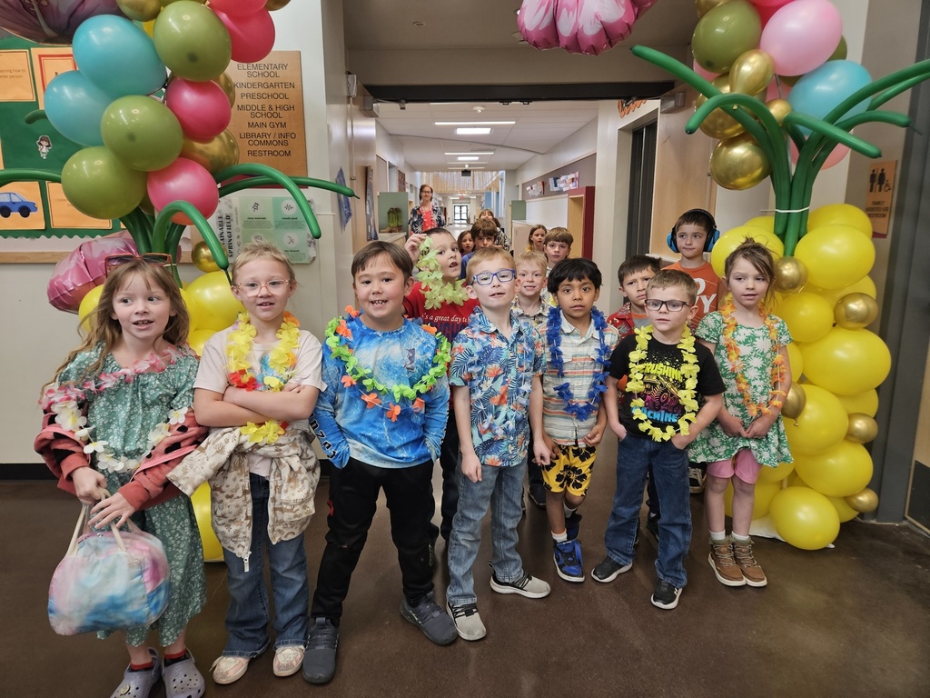 1st grade students during 100 day