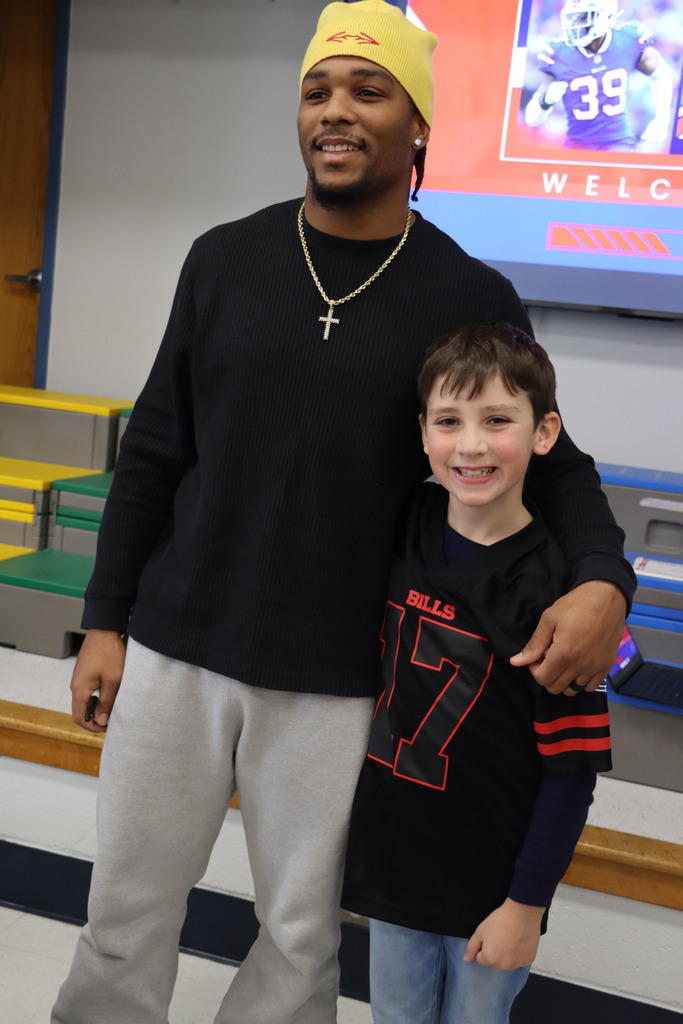 Cam Lewis Visits CES