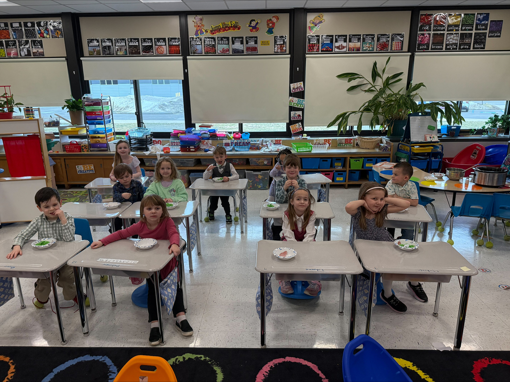 students celebrate Seuss Week