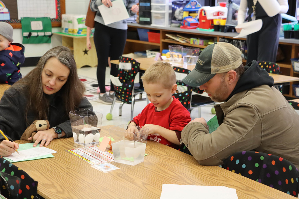 a family determines if eggs sink or float.