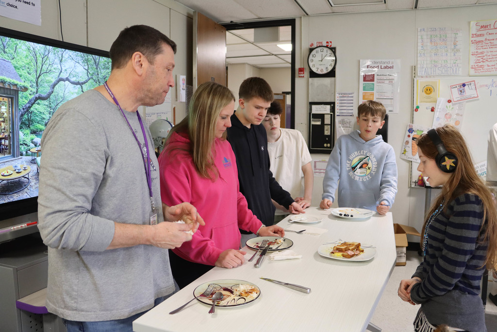 Judges judge the ham sandwich
