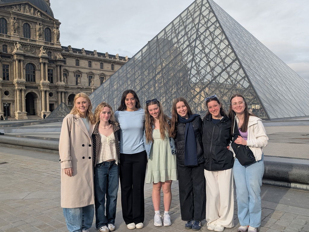 Students at the Louvre