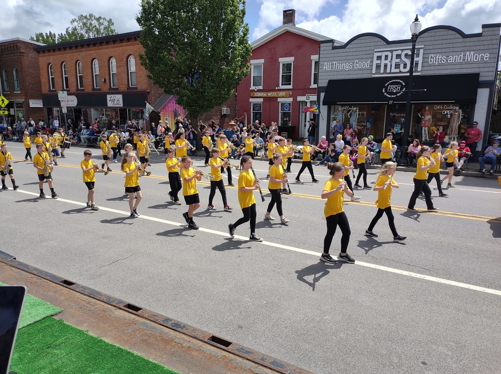 Band marching in Pageant Parade
