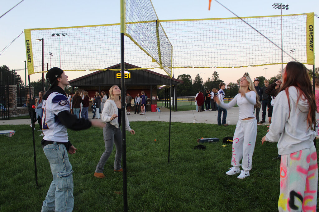 volleyball foursquare at senior sunrise