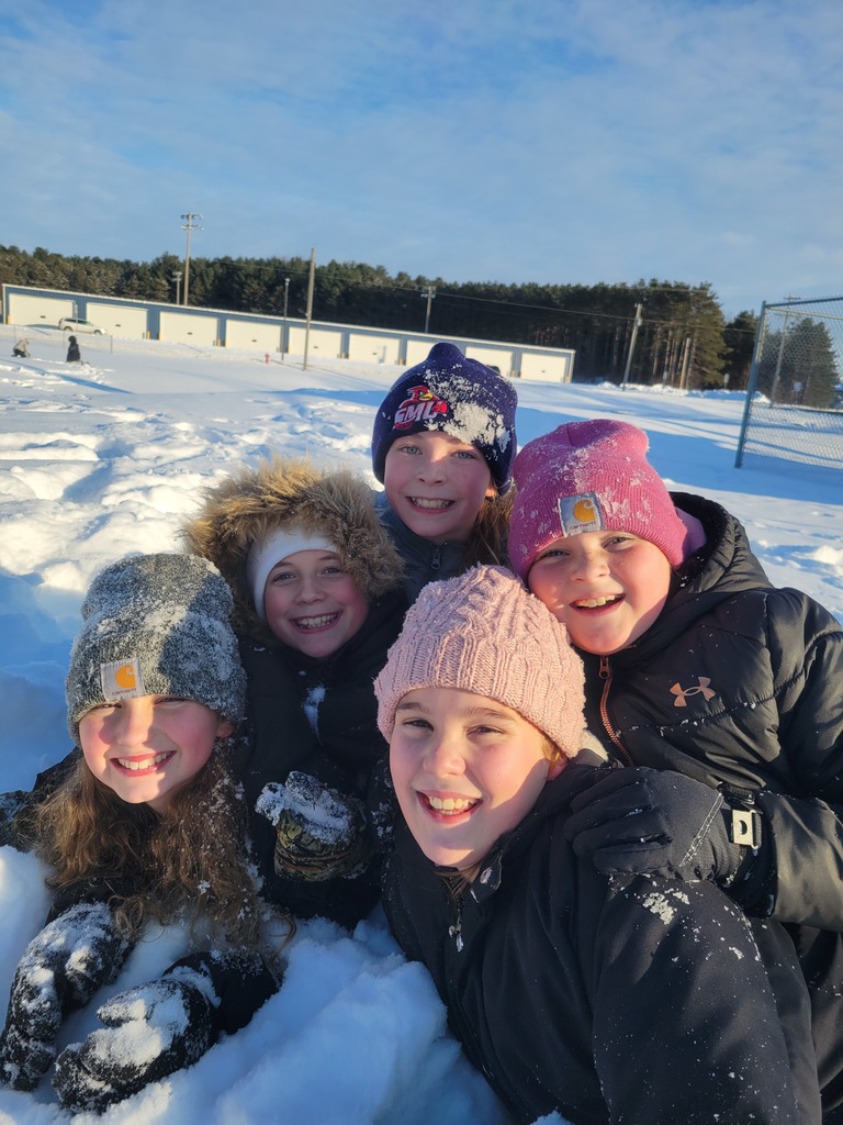 SCC 5th Graders playing in the snow