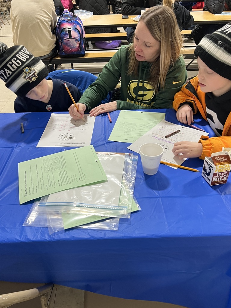 Math & Muffins - Elementary students and their families enjoyed the morning practicing math while enjoying muffins!