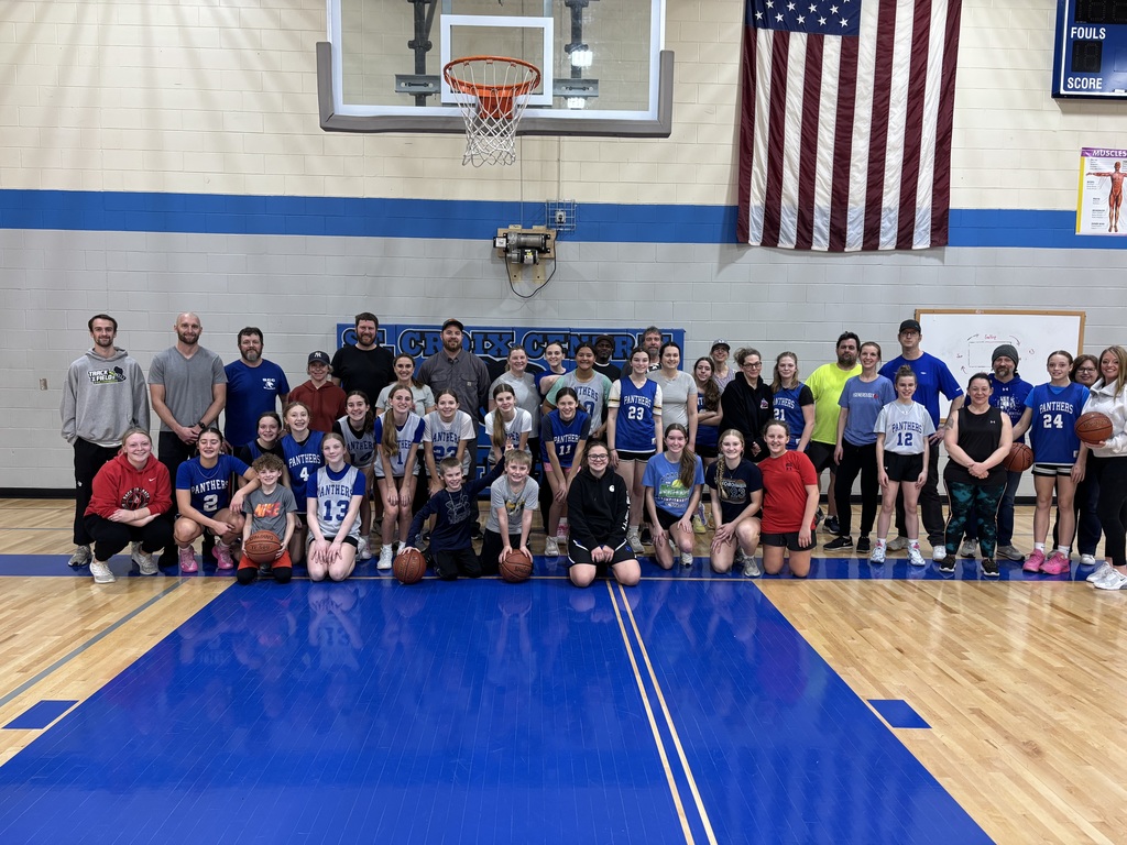 7th & 8th Grade Girls Basketball invited their parents to participate in their final practice!