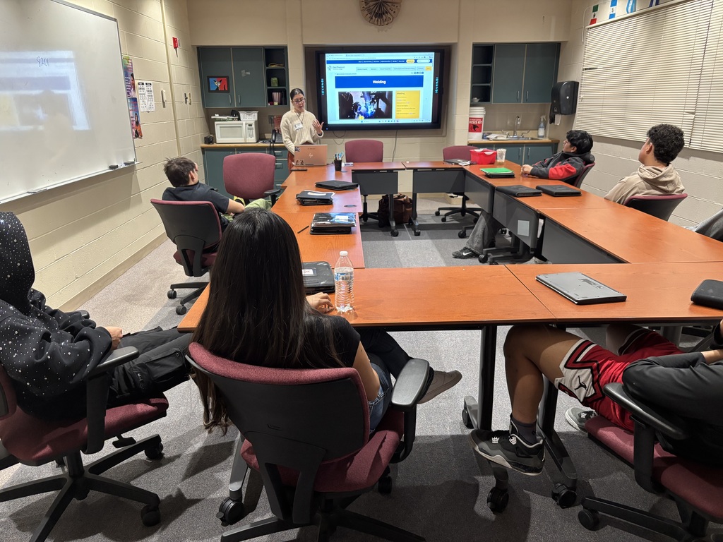 Northwood Technical College English Language Learner Navigator presents to ELL students about opportunities available after high school