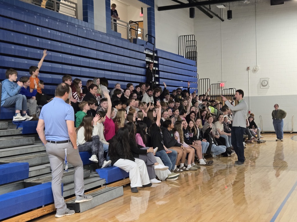 Cody Matz talks weather with SCC 7th graders