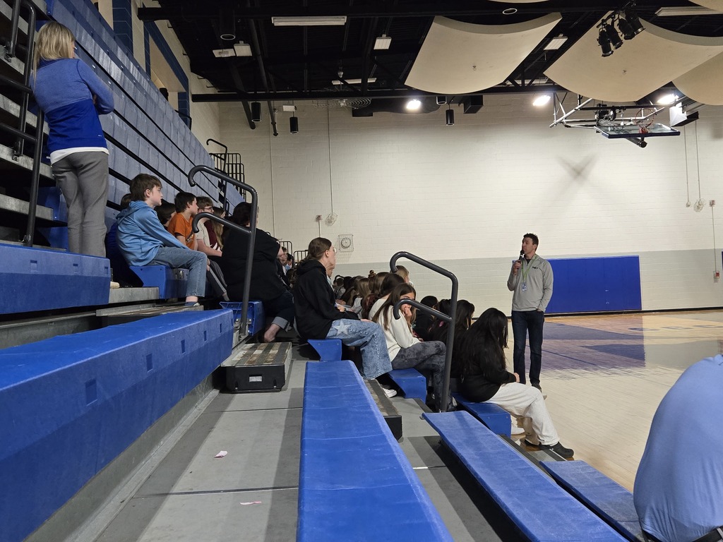 Cody Matz talks weather with SCC 7th graders