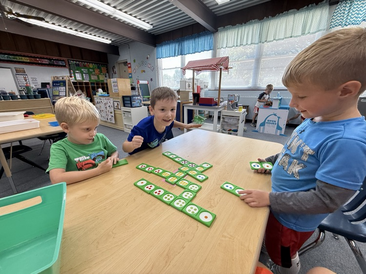 domino game
