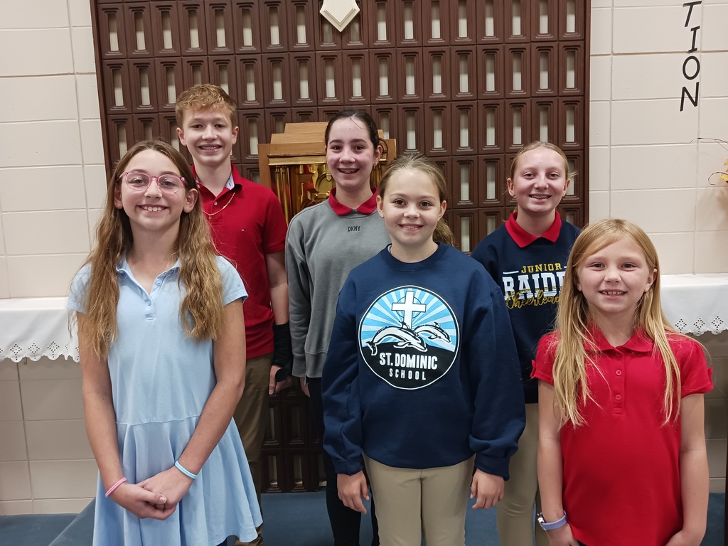 Our  incredible 7th Grade Choir Team is now mentoring their Third Grade buddies to become new Choir Team members. Together they are learning what it means to be part of the Team - showing reverence at  Mass, helping one another, and  expressing their love for God through music.