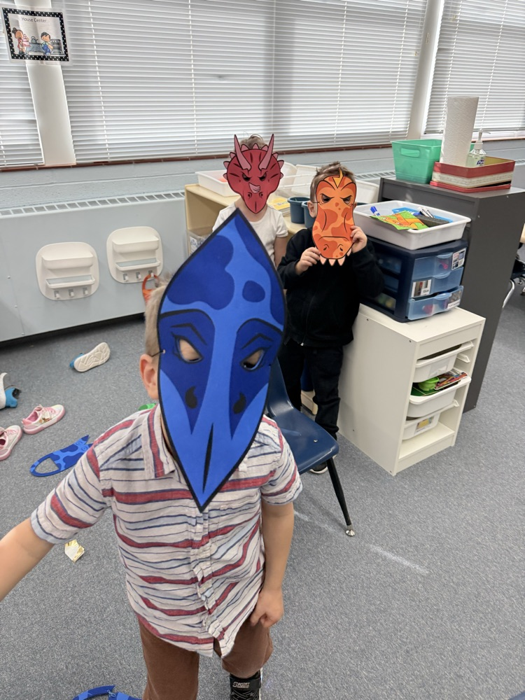 Dino’s in our room! aghhh!!!!