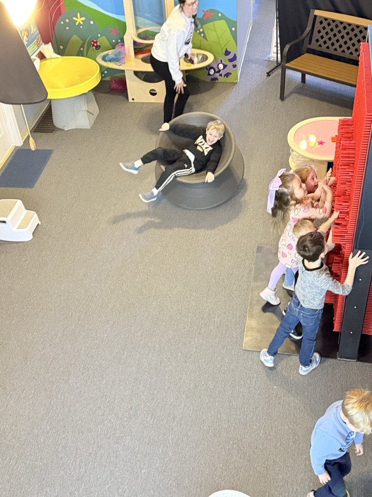 peg wall and chair spinner 