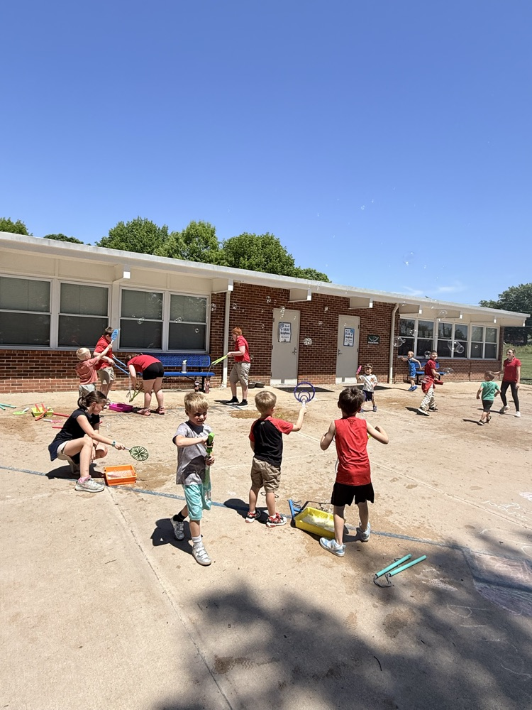 everyone loved making bubbles
