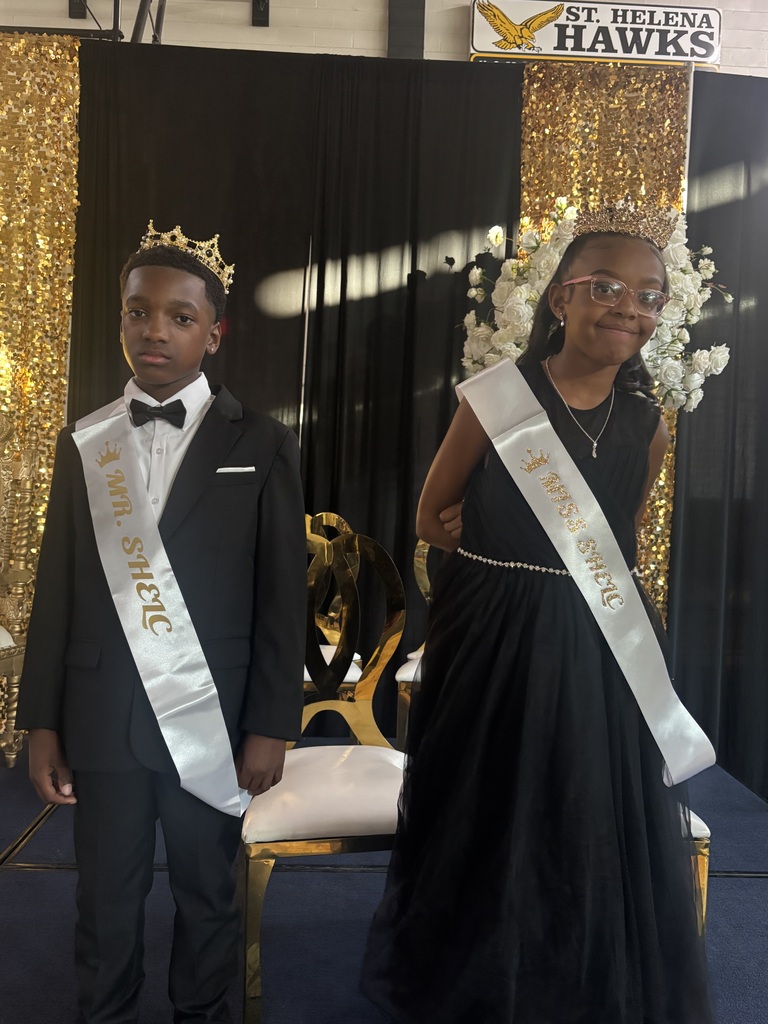 Homecoming court