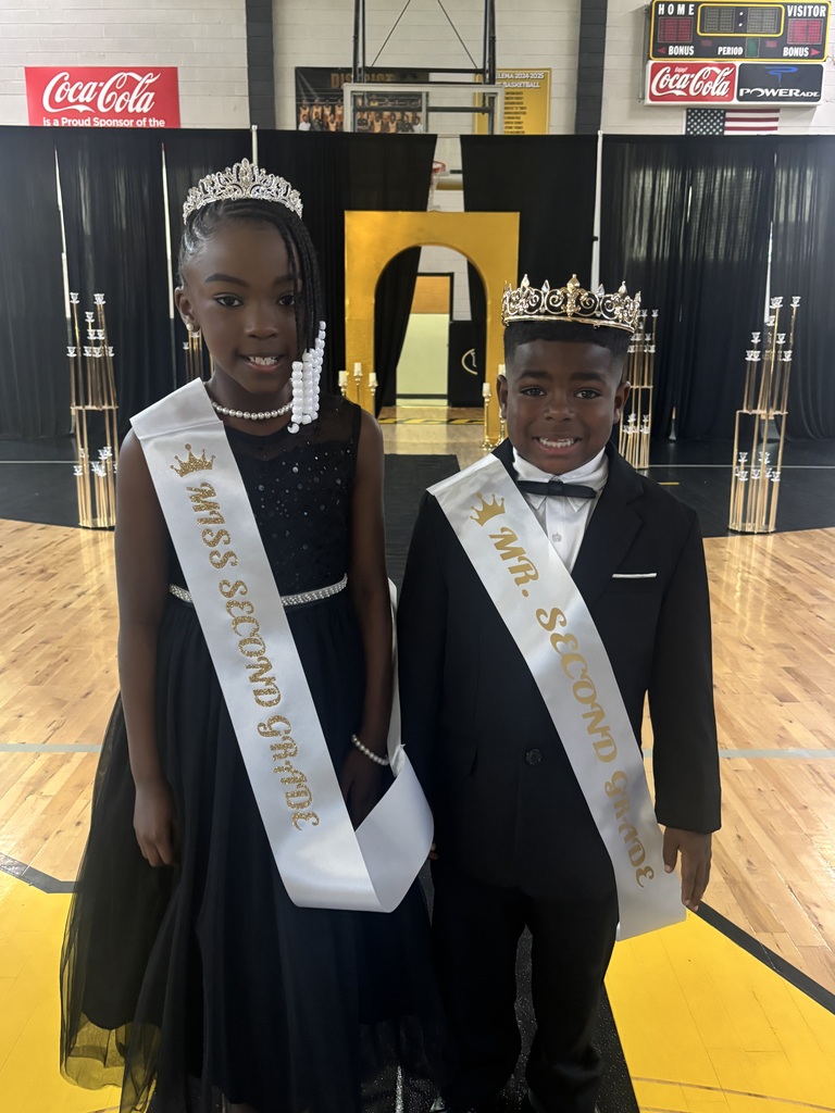 Homecoming court