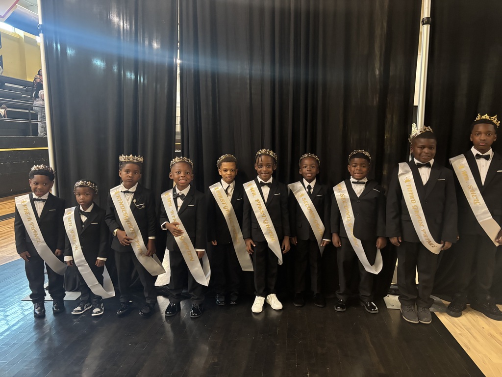 Homecoming court