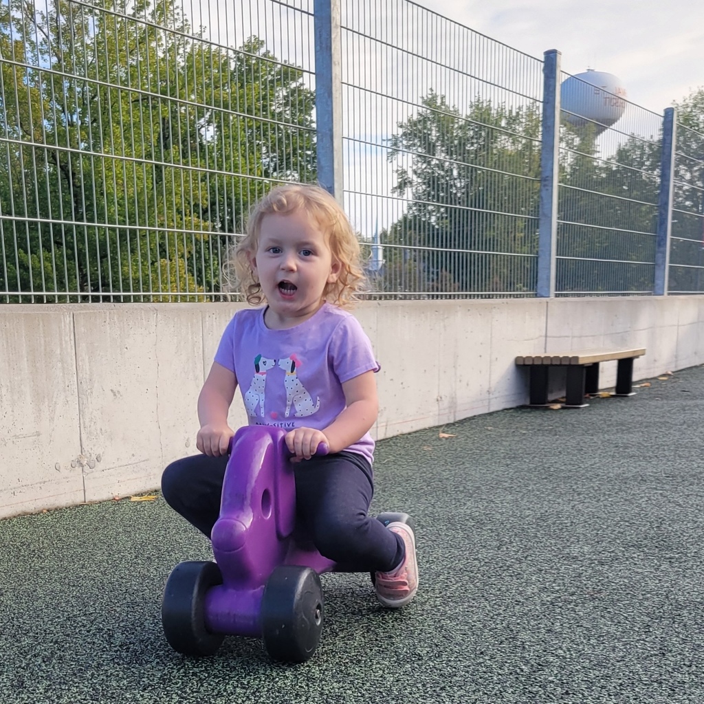 Tiger Cubs Wash Fun!